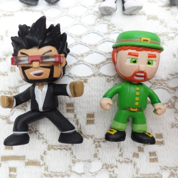 Large Lot of 20 YouTuber Inspired Collectible Mini Figures Mystery Box Toy Set - Picture 6 of 9